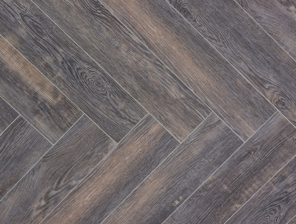 Кварцвиниловый SPC ламинат Cronafloor Herringbone Дуб Бордо H006 венгерская елка 640×128×4,5